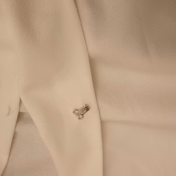 Banana Republic Size XXL Cream Top (NWT) - Picture 8 of 11